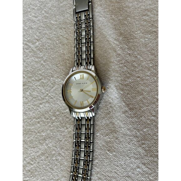 Anne Klein AK/1805 quartz two-tone women's watch, works - Picture 2 of 5